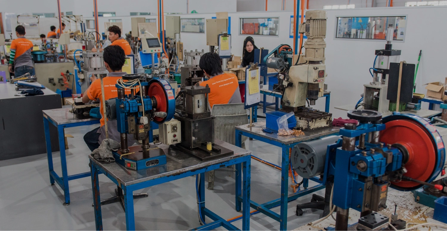 Mobile :: Subpage Masthead :: Contact Us